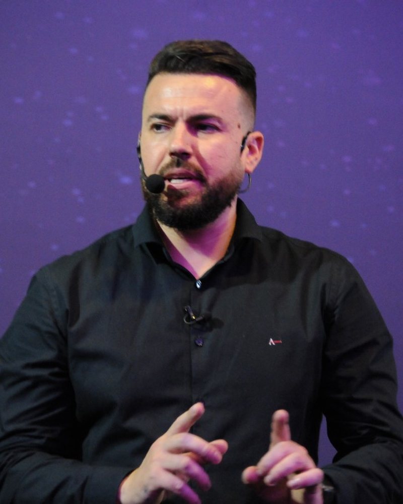 Thiago Bento, criador do Protocolo Dinheiro Que Sobra